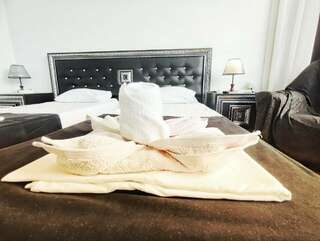 Гостевой дом Элит Хаус Сочи Двухместный номер с 1 кроватью или 2 отдельными кроватями, вид на море-1